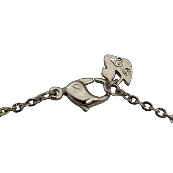 Elegant Gold and Silver Butterfly Pendant Necklace - Picture 4 of 6